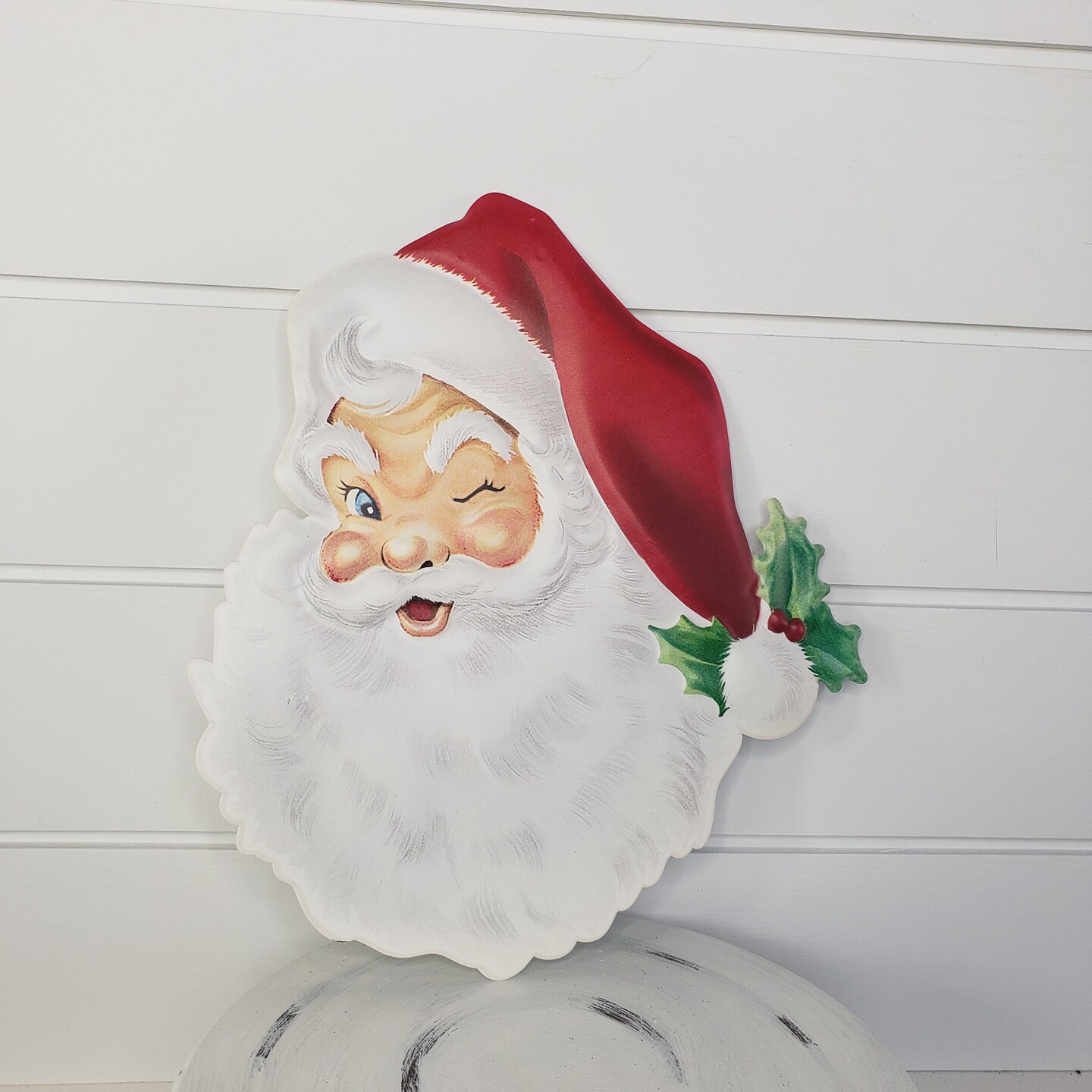 12&#x22;H x 11.75&#x22;L Embossed Metal Santa Face Sign - Charming Christmas Decoration-MD0621