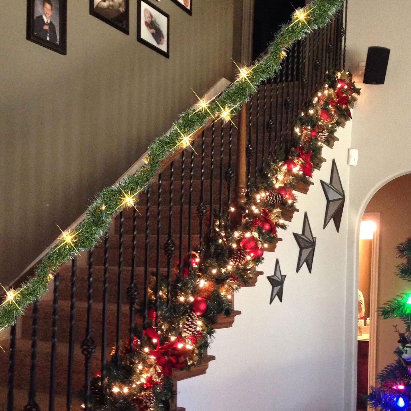 14.8 FT Artificial Christmas Garland, 50 Pre-Lit LED Mini String Lights Battery Operated Xmas Garland for Home Stair Railing Indoor Wedding Party Christmas Ornament Decorations (Warm White)