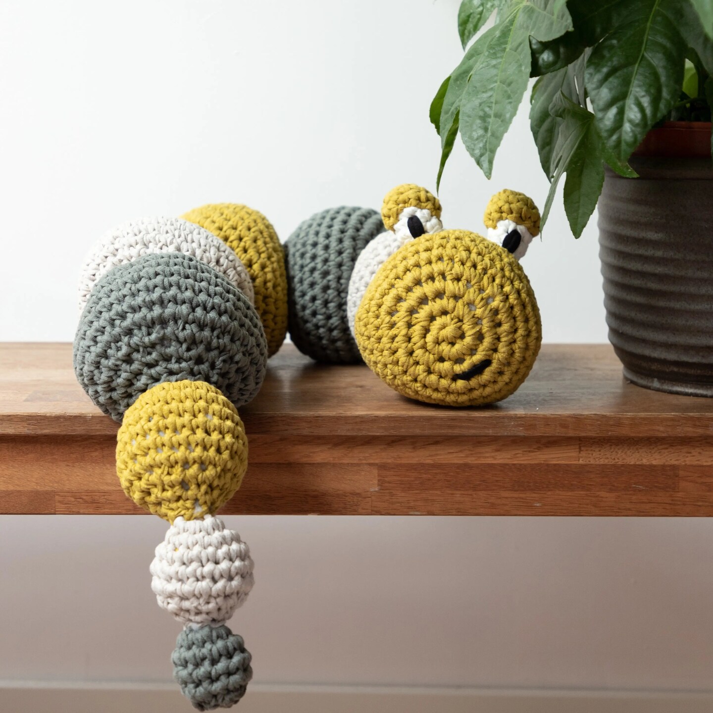 DIY Crochet Kit by Hoooked  Caterpillar Lola PAK232