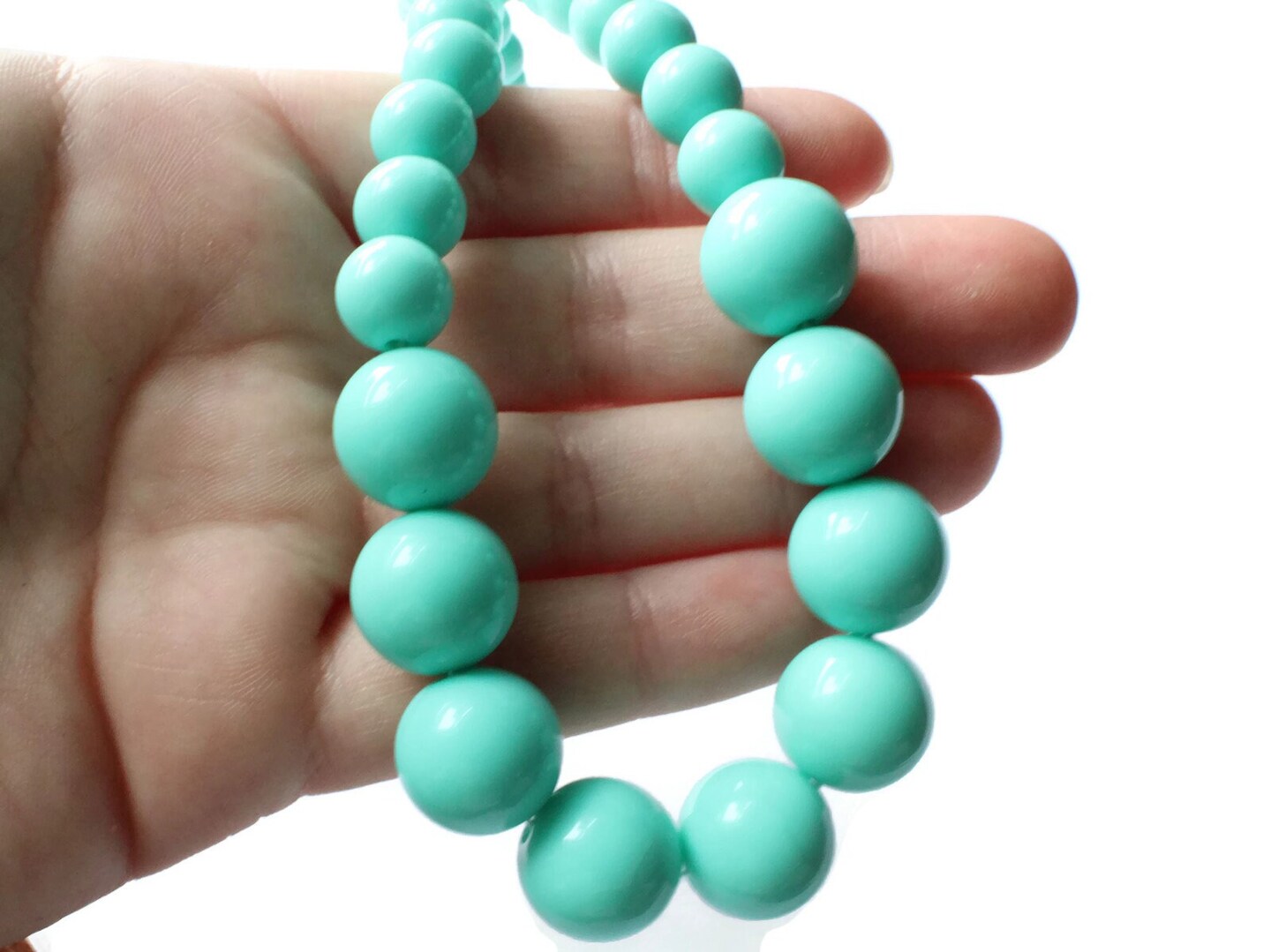 16 Inch Vintage Turquoise Blue Graduated Bead Necklace