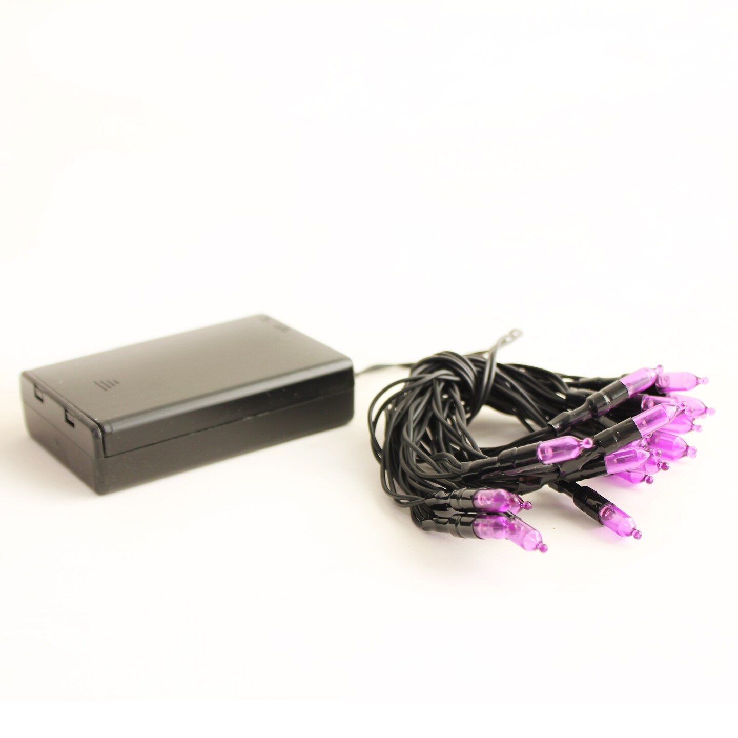 Perfect Holiday 20 LED M5 STRING LIGHTS,4&#x22; BULB SPACING,12&#x22; LEAD WIRE, W/3AA INDOOR BATTERY BOX