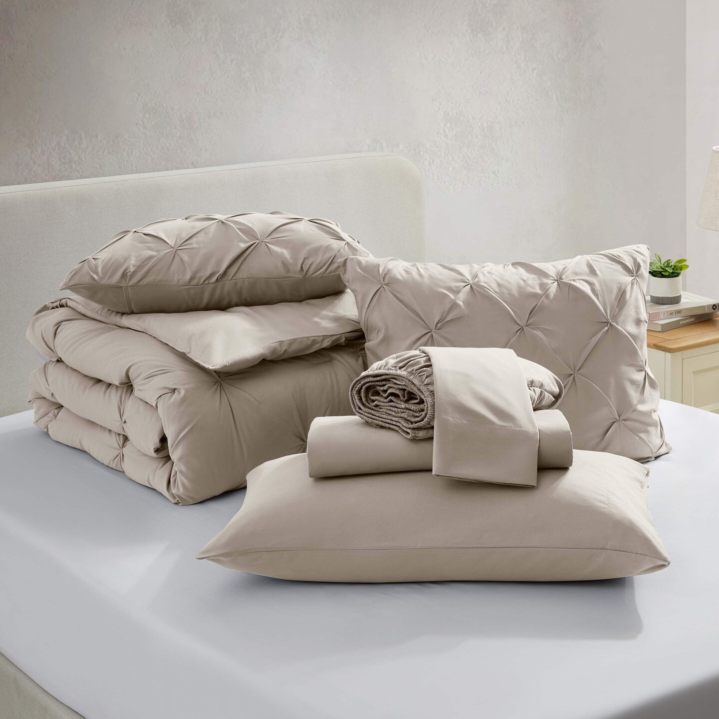 Nestl Pinch Pleat Bed in a Bag