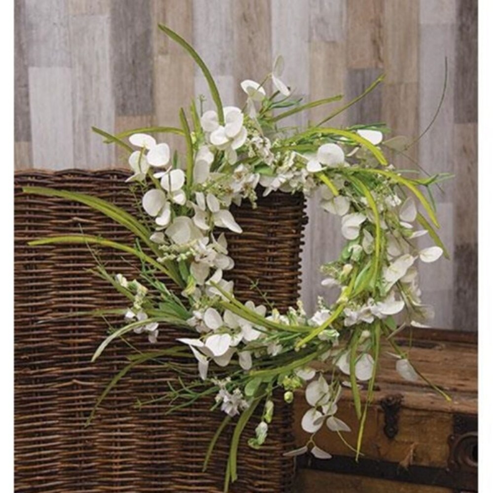 White Wild Flowers And Silver Dollar Wreath 22&#x22;