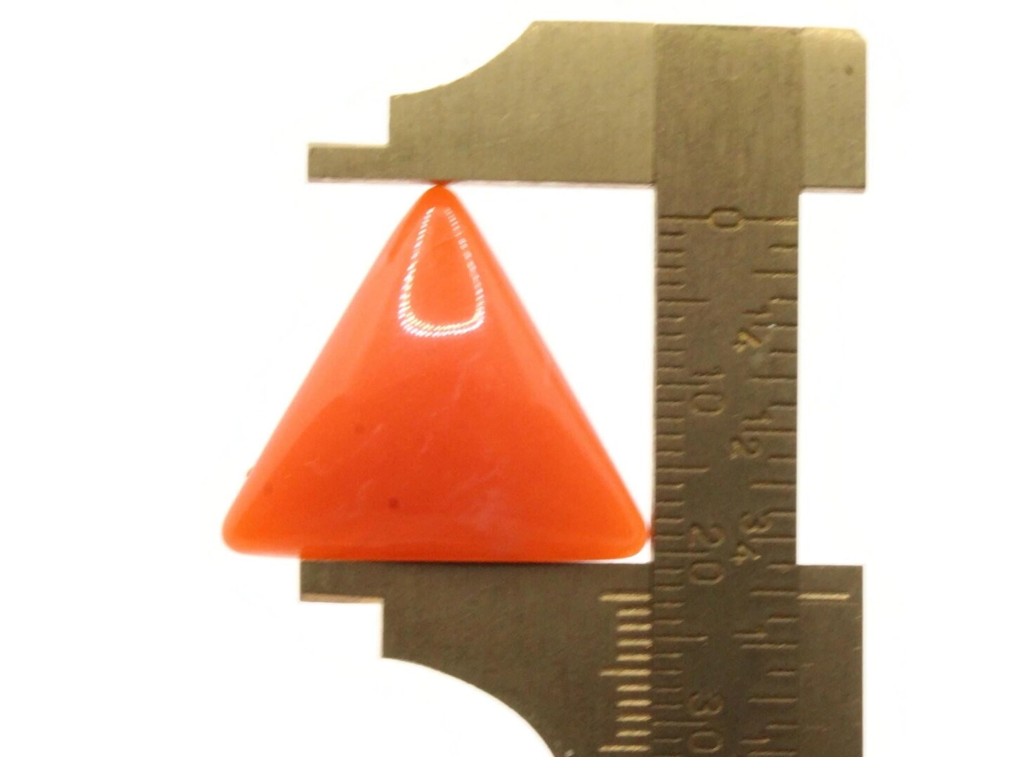 4 23mm Red Triangle Vintage Lucite Plastic Flatback Cabochons