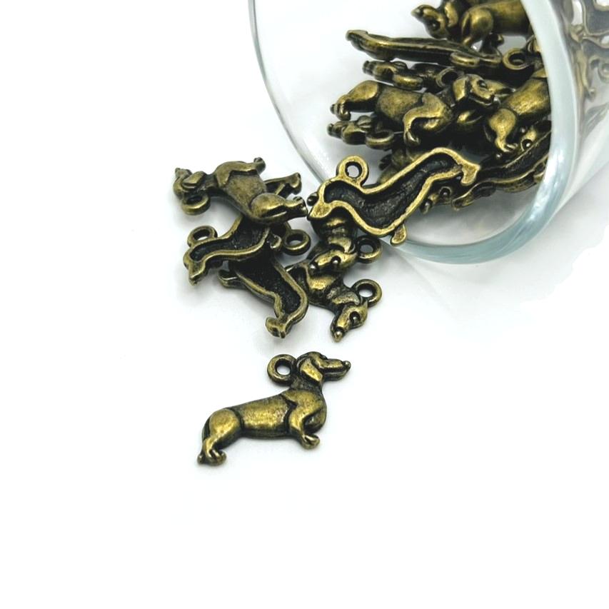 4 or 20 Pieces: Bronze Dachshund Wiener Dog Charms