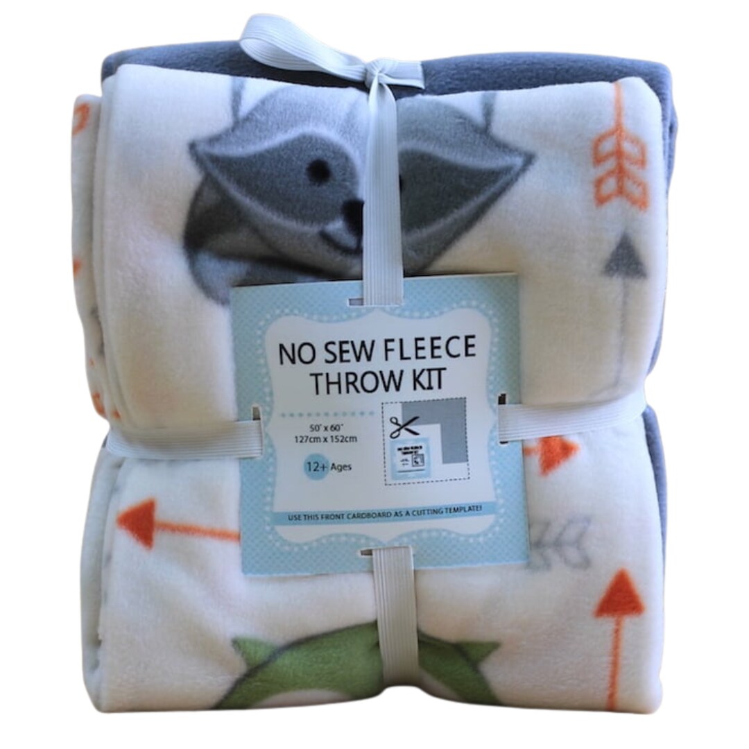 Animal Buddies Anti-Pill Premium No Sew Throw Fleece Fabric Kit (50x60)