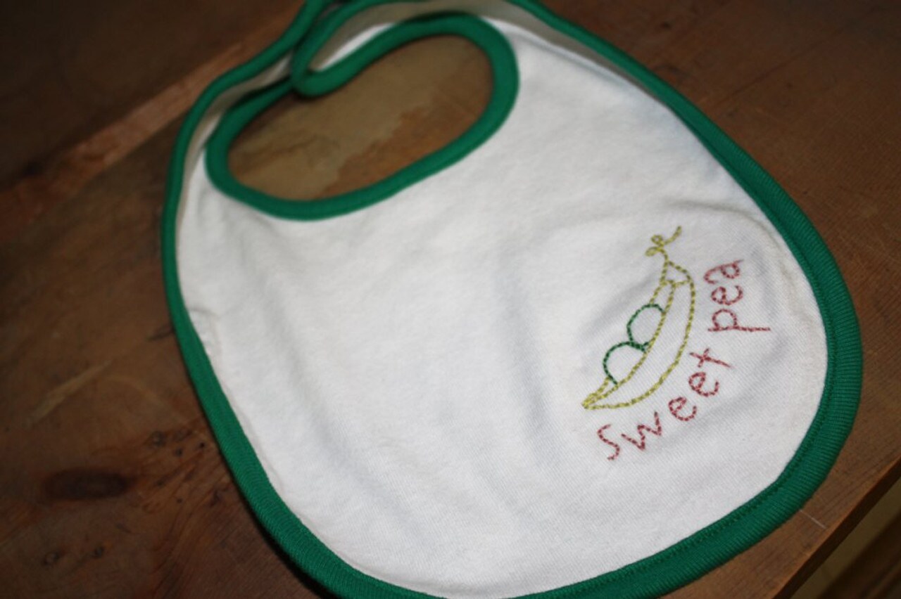 Stitchers Revolution Tiny Tots Designs SR16 embroidery iron on pattern