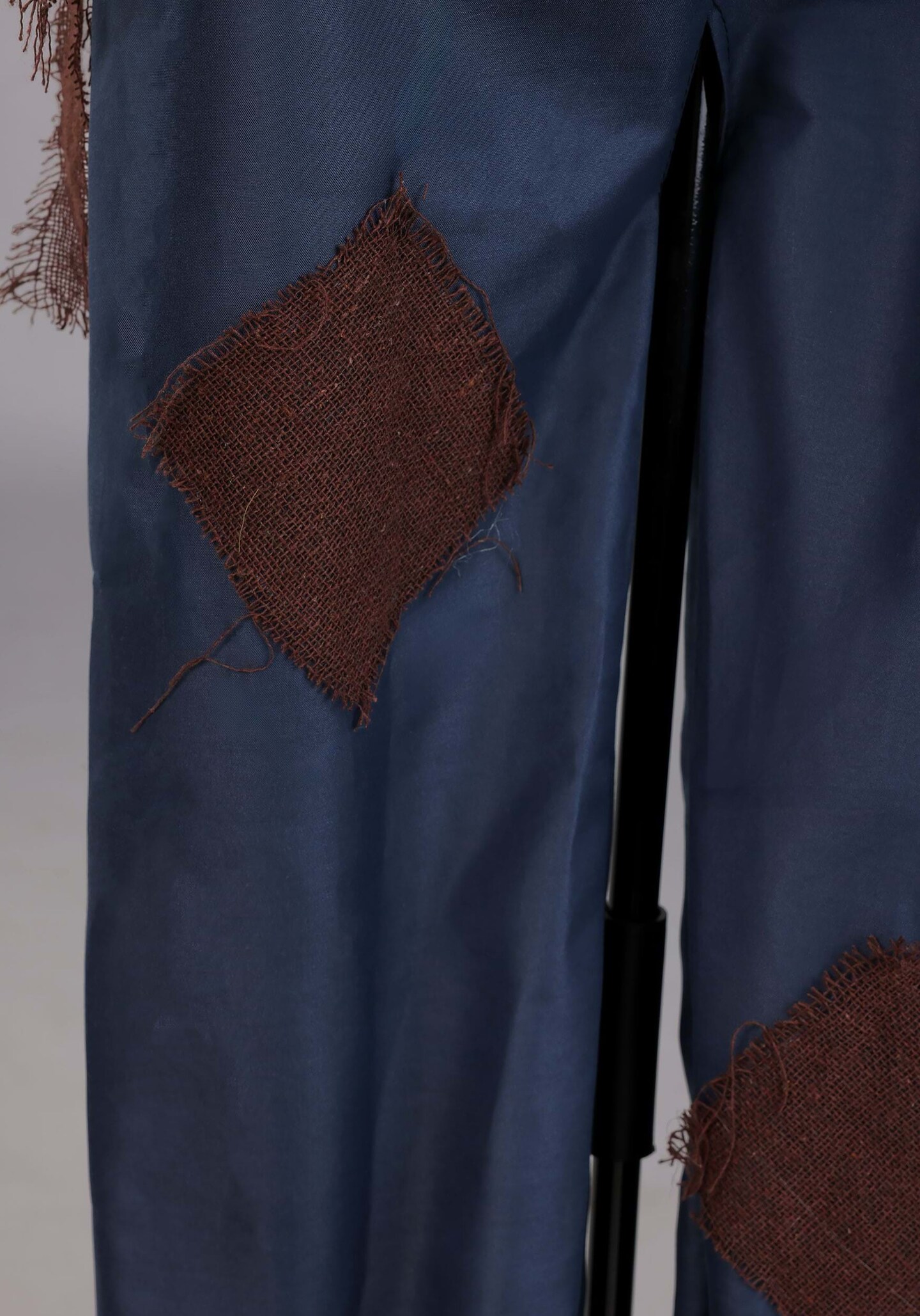 5.5FT Spineless Stanley Animatronic Zombie Decoration - Scream Saver