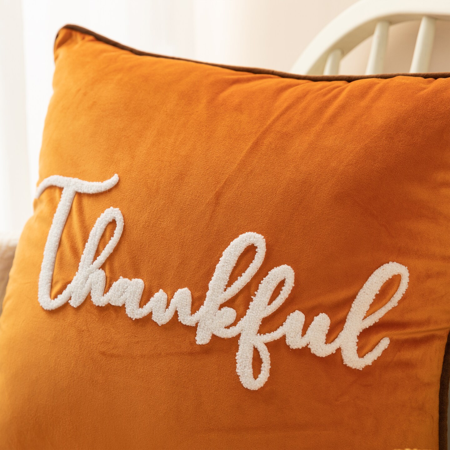 Set of 2 20&#x22;L*20&#x22;W Velvet Pillow Cover With &#x201C;Thankful&#x201D; Word