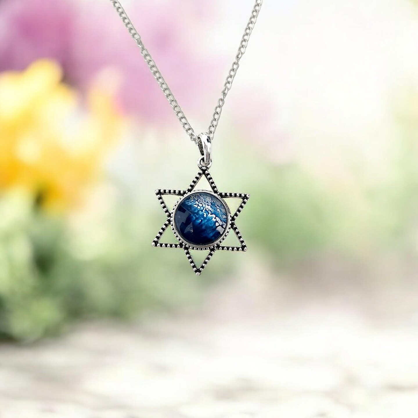 Handmade With Love Button: White & Blue - 18mm