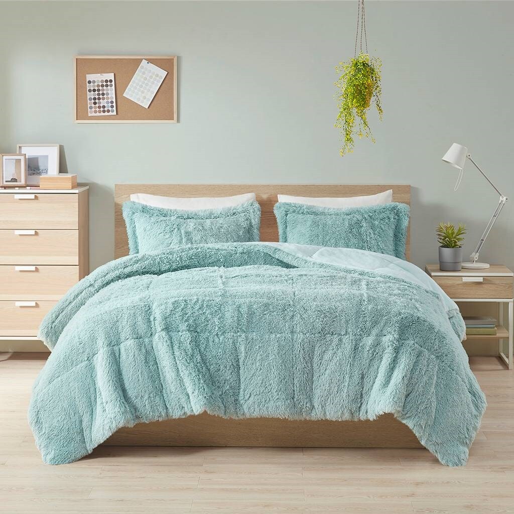 Soft Sherpa Faux Fur Comforter Set Light Teal Blue Hypoallergenic Polyester Bedding