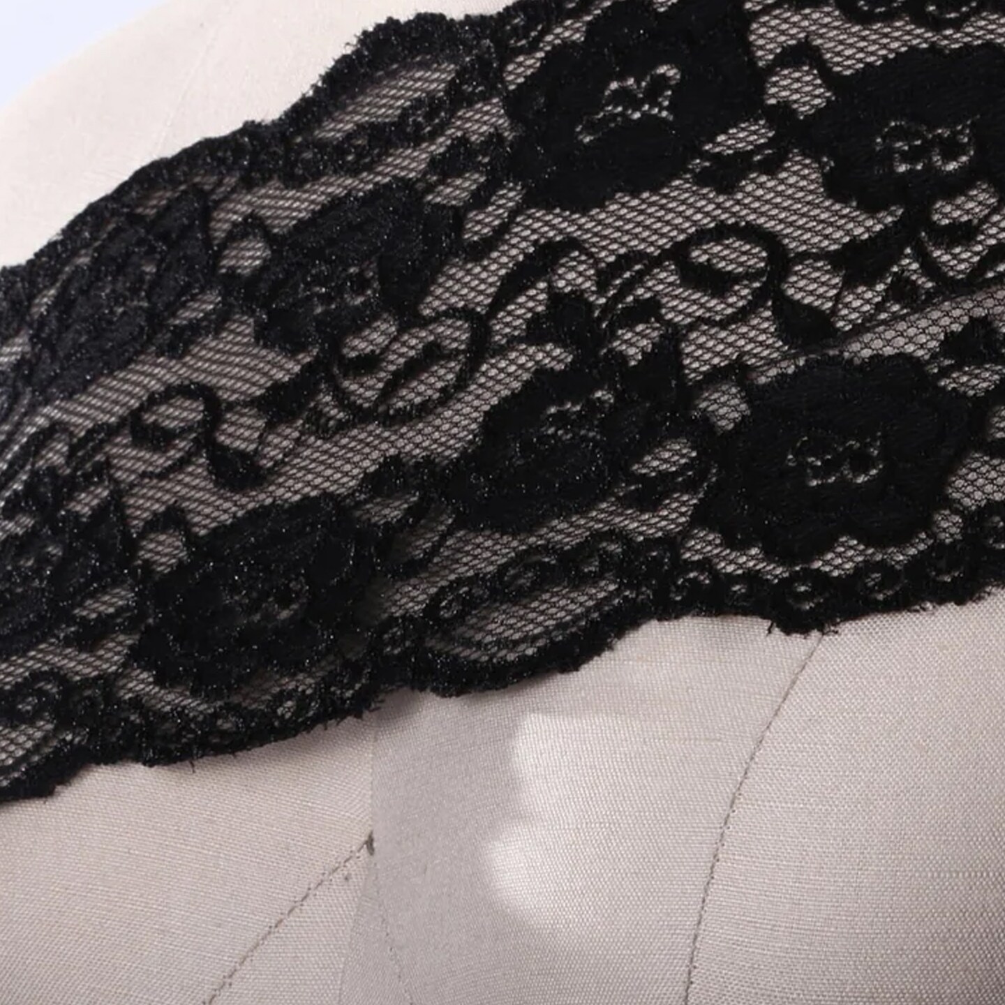 1 Yard Black Stretch Lace Flower Motif Elasticated Trim for Shirts Lingerie and Overlays 6.5 Inch Wide