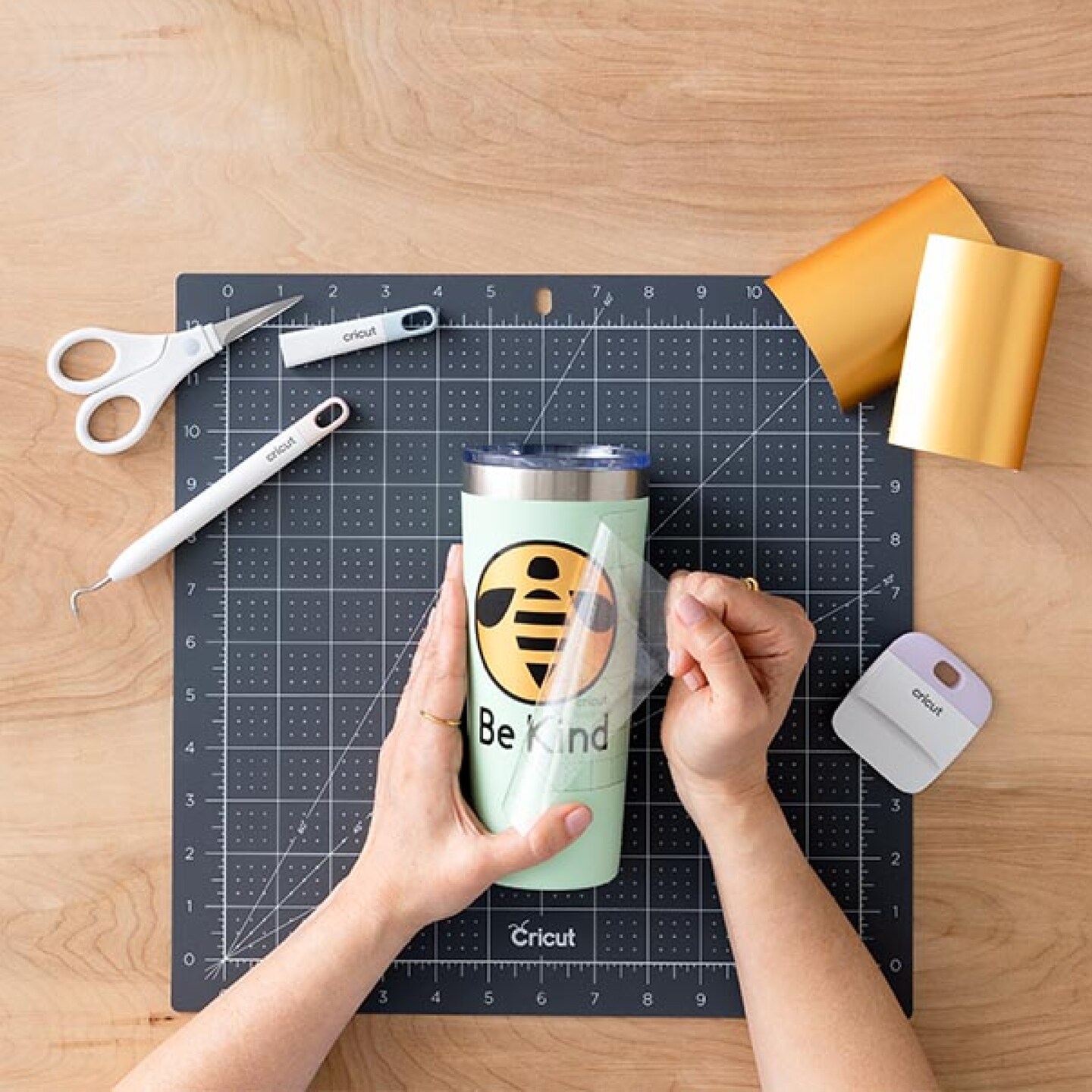 Cricut Value Transfer Tape - 75ft Flat Pack, 12in x 12in Sheets (75-Count)