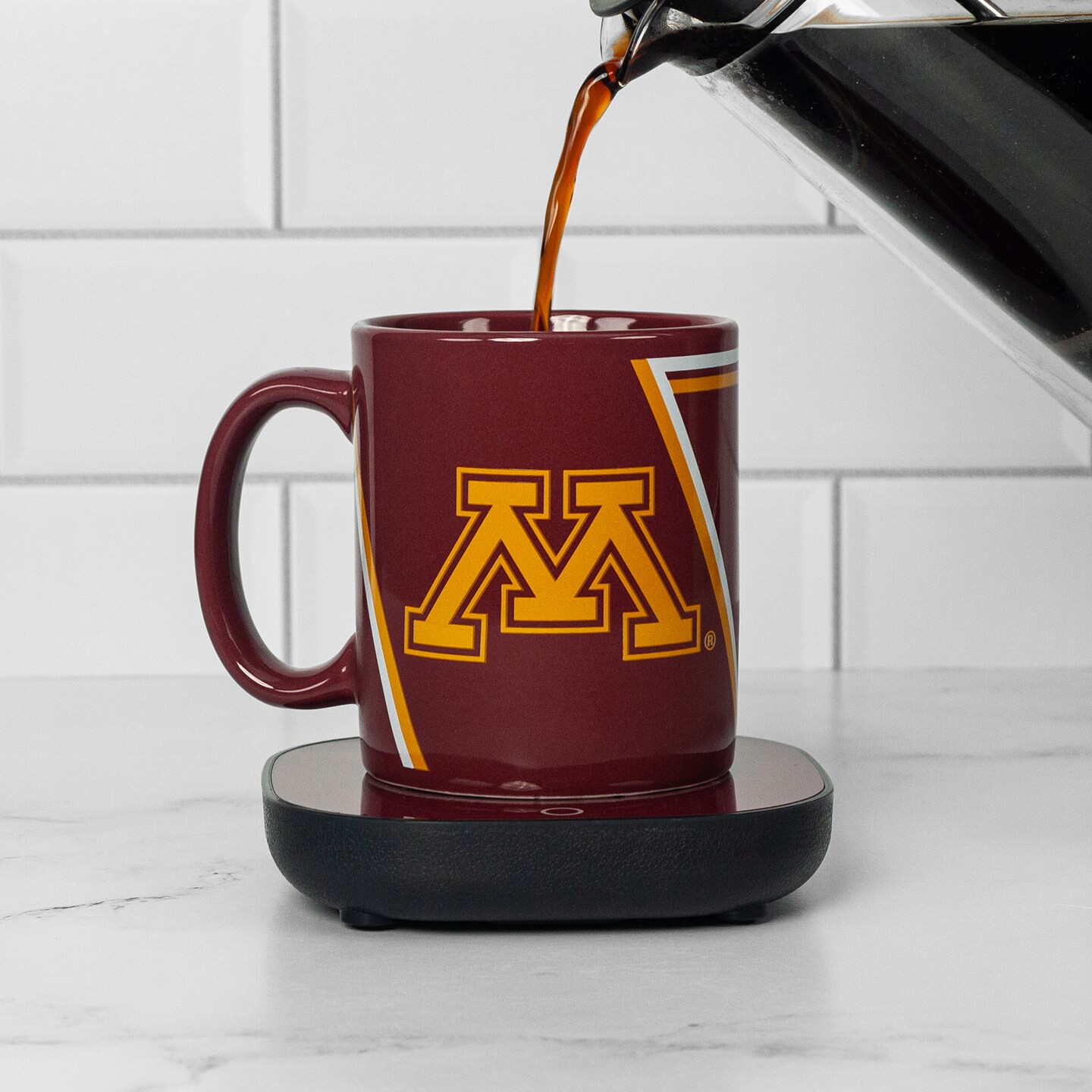 Uncanny Brands Minnesota Golden Gophers 12oz Mug Warmer Set
