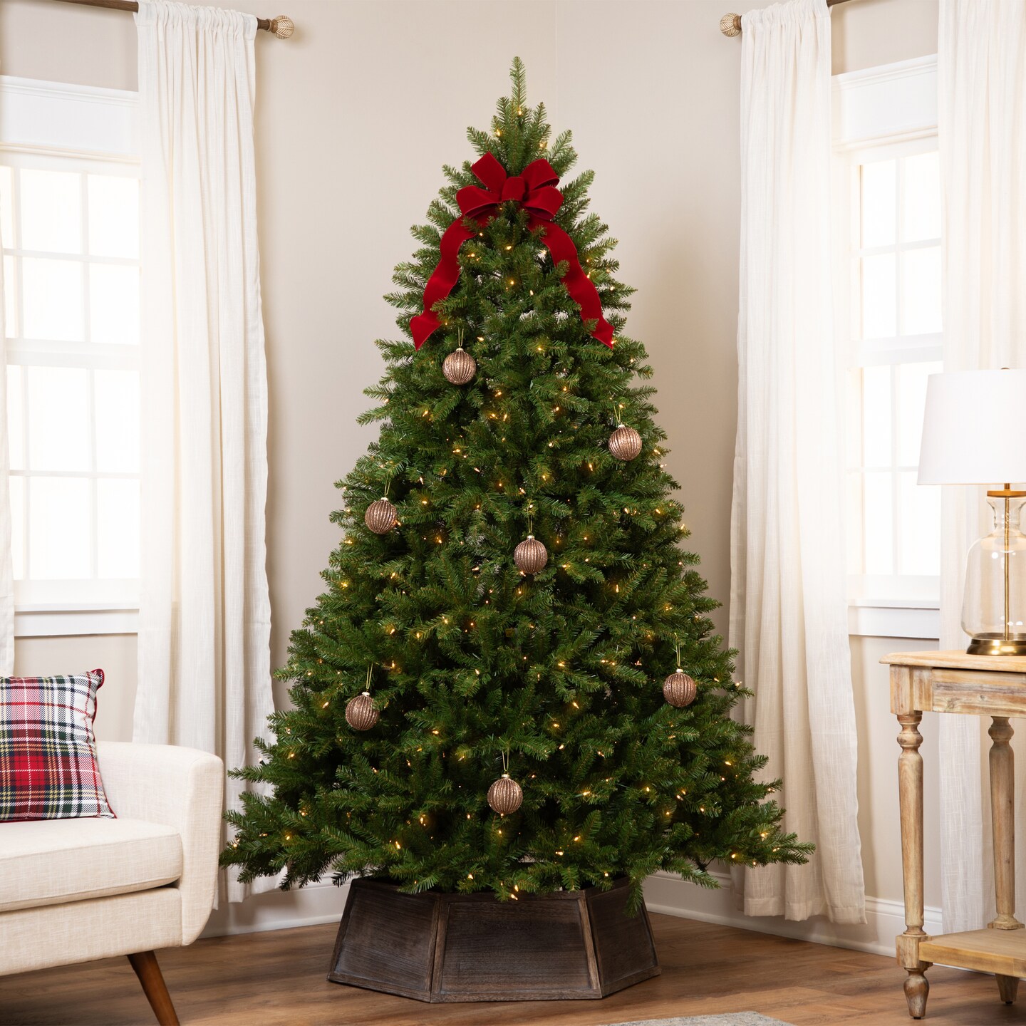 Northlight Pre-Lit Full Northern Pine Artificial Christmas Tree - 7.5&#x27; - Clear Lights