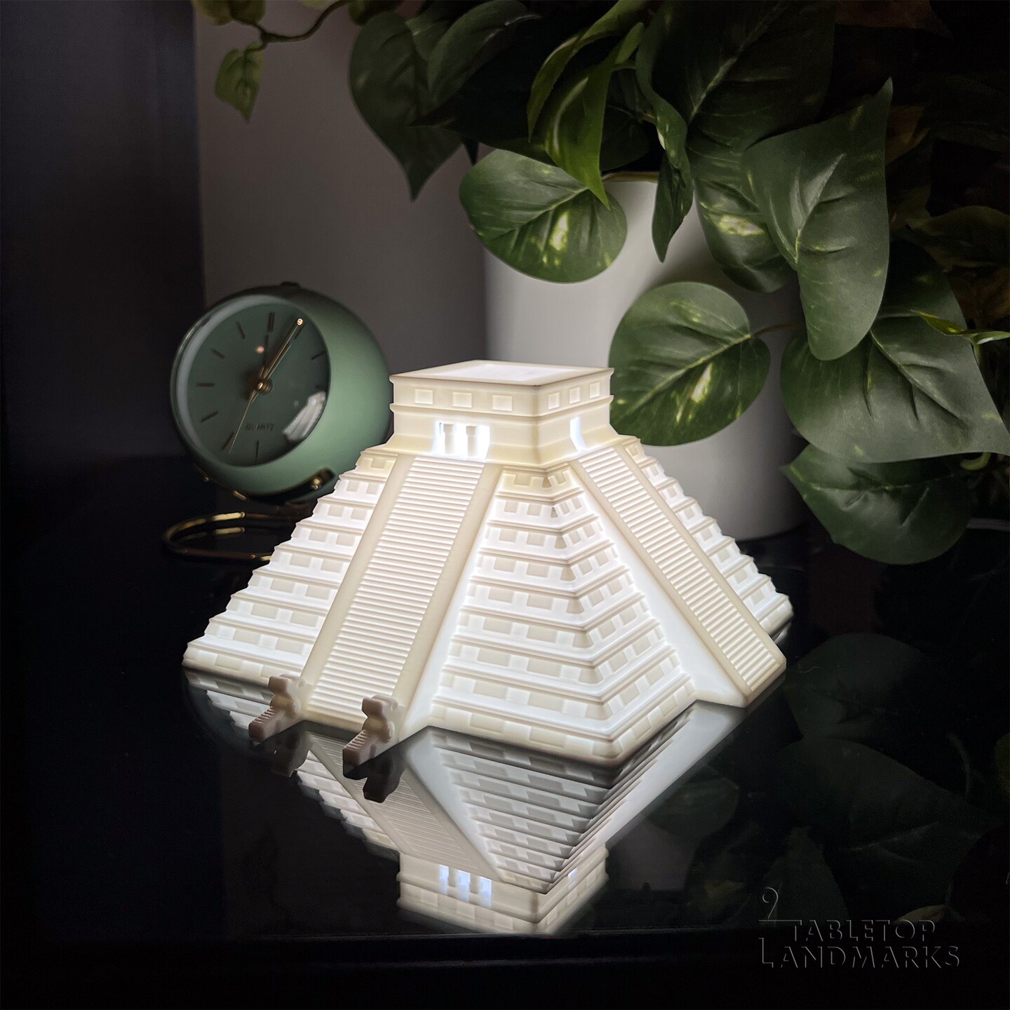 Chichen Itza El Castillo Table Lamp | Unique Lamp | Dimmable LED