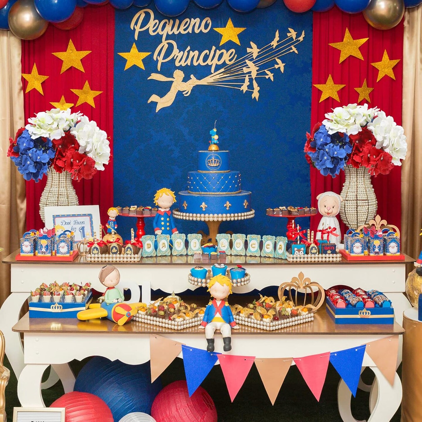 36 Pack Red White Blue Artificial Hydrangea Flowers with Stems