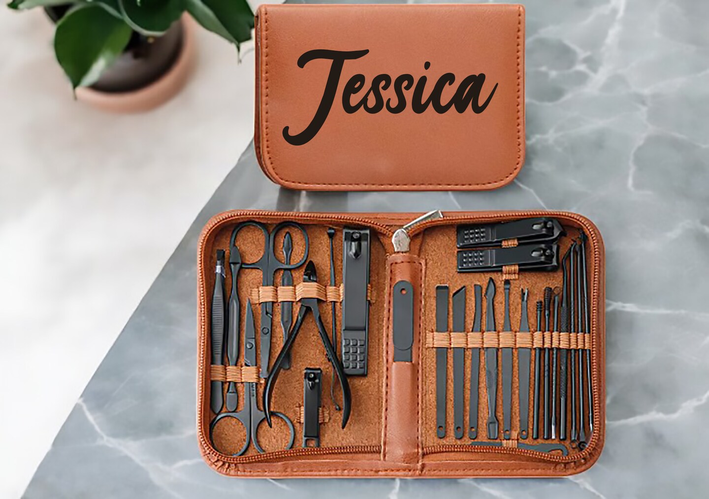 【ケース付】Colibri MICKEY&CO. ペン ペーパーナイフ セット Grooming Set-26 Piece Manicure set -Personalized Manicure Set
