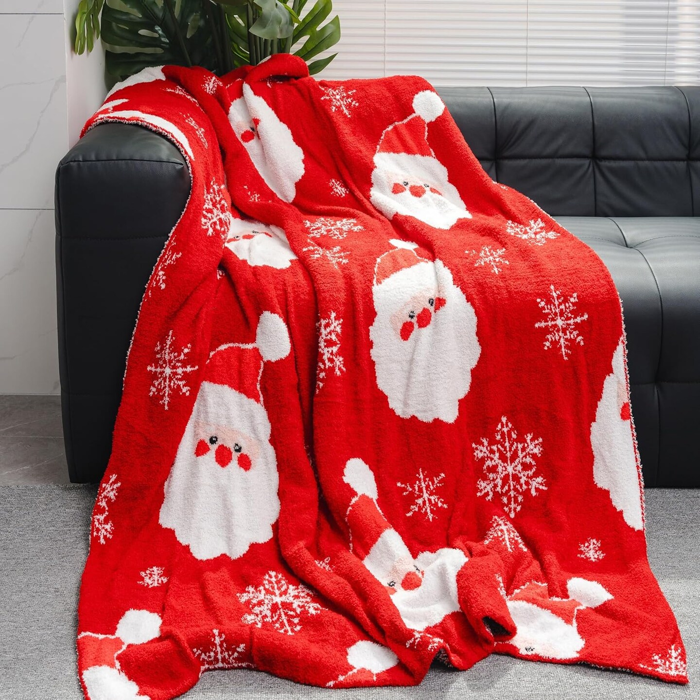 Red Santa Claus Christmas Throw Blanket, Soft Warm Cozy Reversible Fuzzy Fleece Holiday Blanket Gift for Kids Girls Adults Blankets for Sofa Bed Living Room Couch Decor Bedding Throw, 51x63 inches