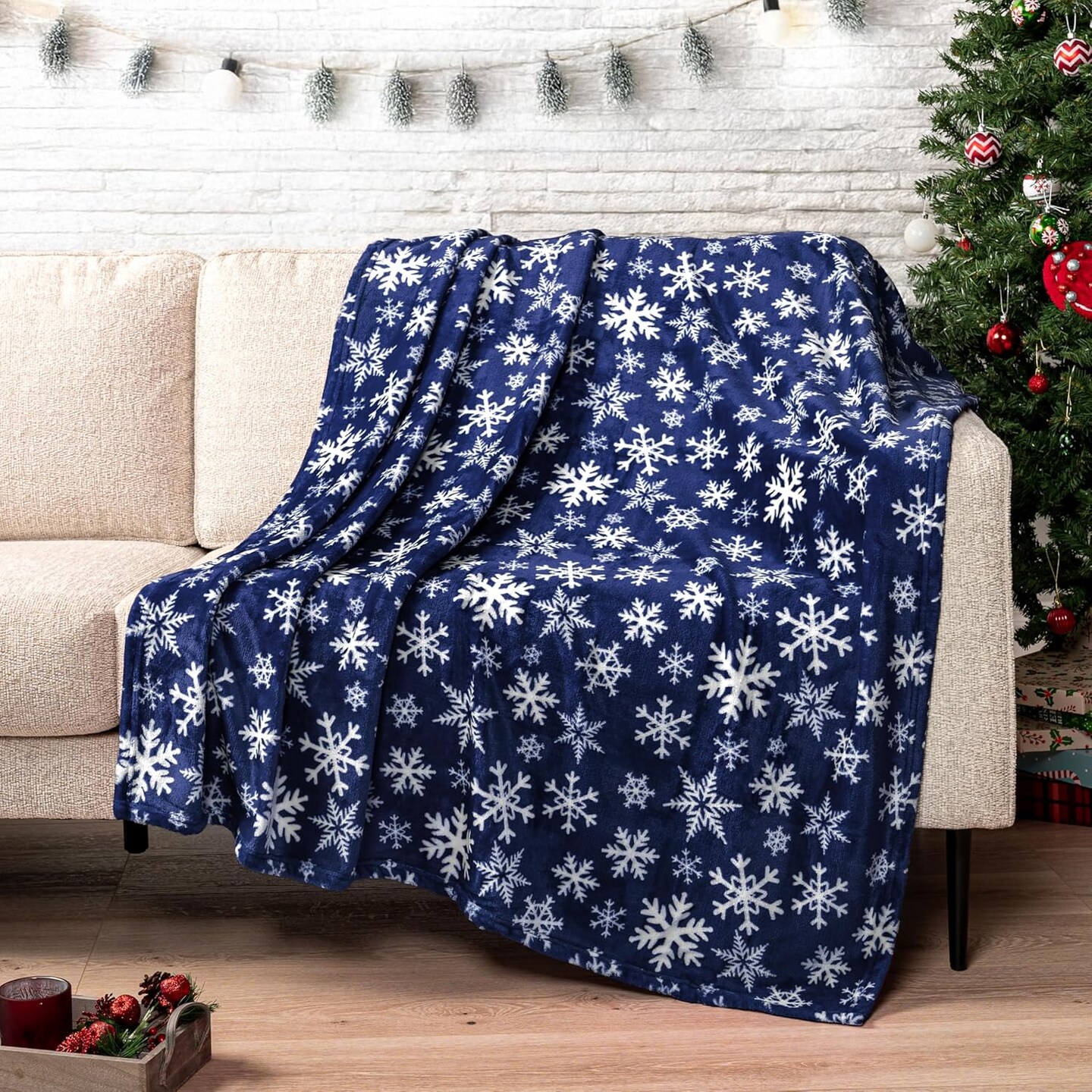 Christmas Throw Blanket | Navy Snowflake Christmas Fleece Blanket | Soft, Plush, Warm Winter Cabin Throw, 50x60 (Navy/White Snowflake)