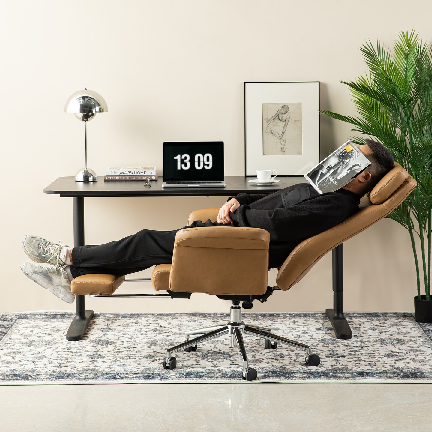 Modern Deluxe Faux Leather Gaslift Adjustable Swivel High Back Office Chair with Footrest and Armrest