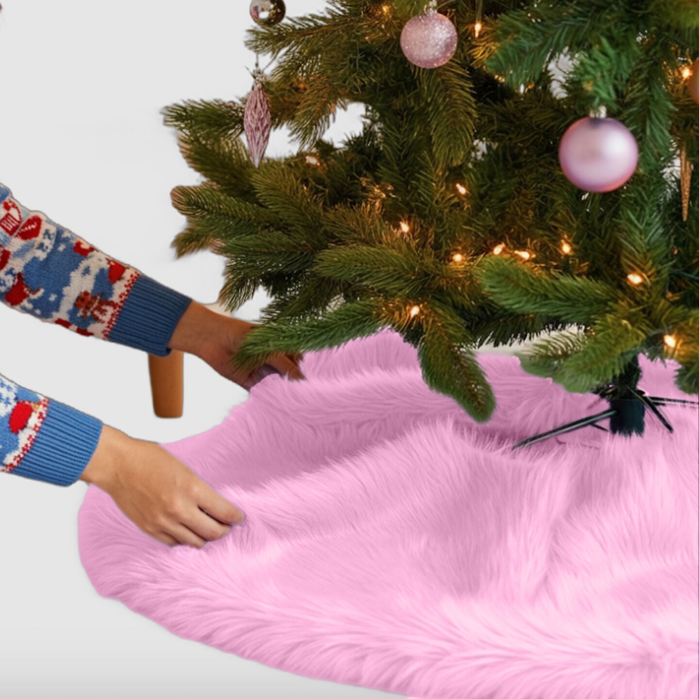 FabricLA 60&#x22; Baby Pink Faux Fur Christmas Tree Skirt - Fluffy Plush Tree Skirt (152cm) for Holiday Decorations