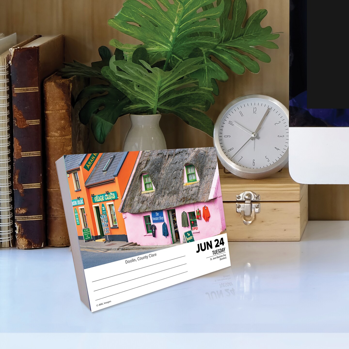 Ireland 2025 Box Calendar, Travel Daily Desktop