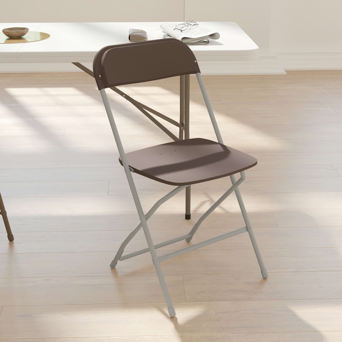 Emma and Oliver Set of 6 Stackable Folding Plastic Chairs - 650 LB Weight Capacity