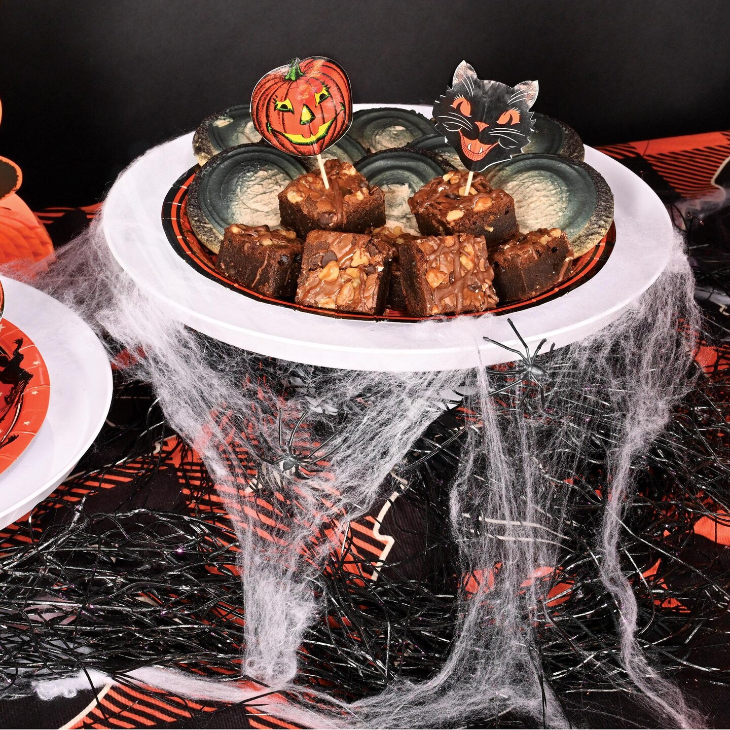 12 Pack Beistle Halloween Giant Spider Web - white (2.1 Oz per Pack)
