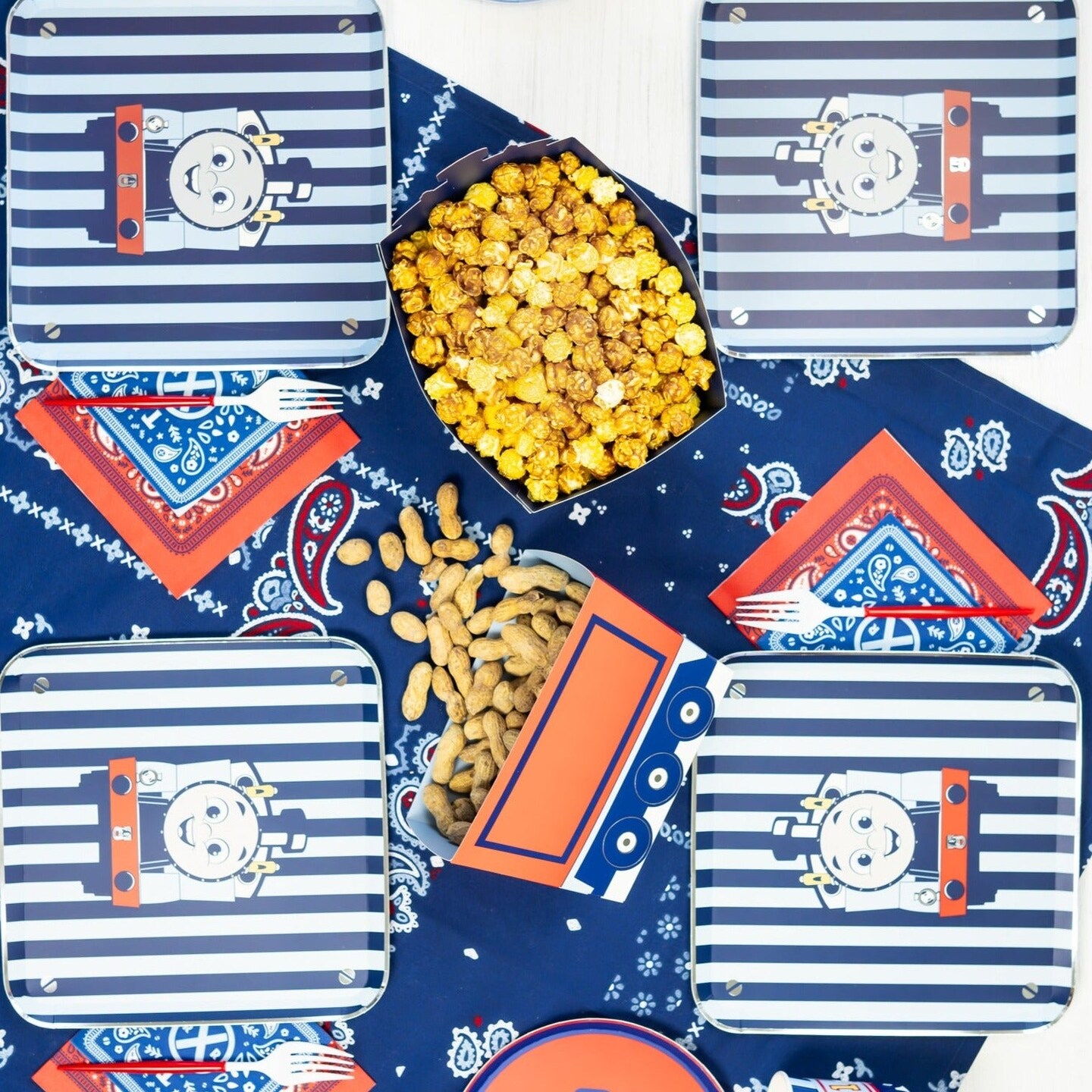 THOMAS &#x26; FRIENDS&#x2122; SMALL BLUE BANDANA NAPKINS