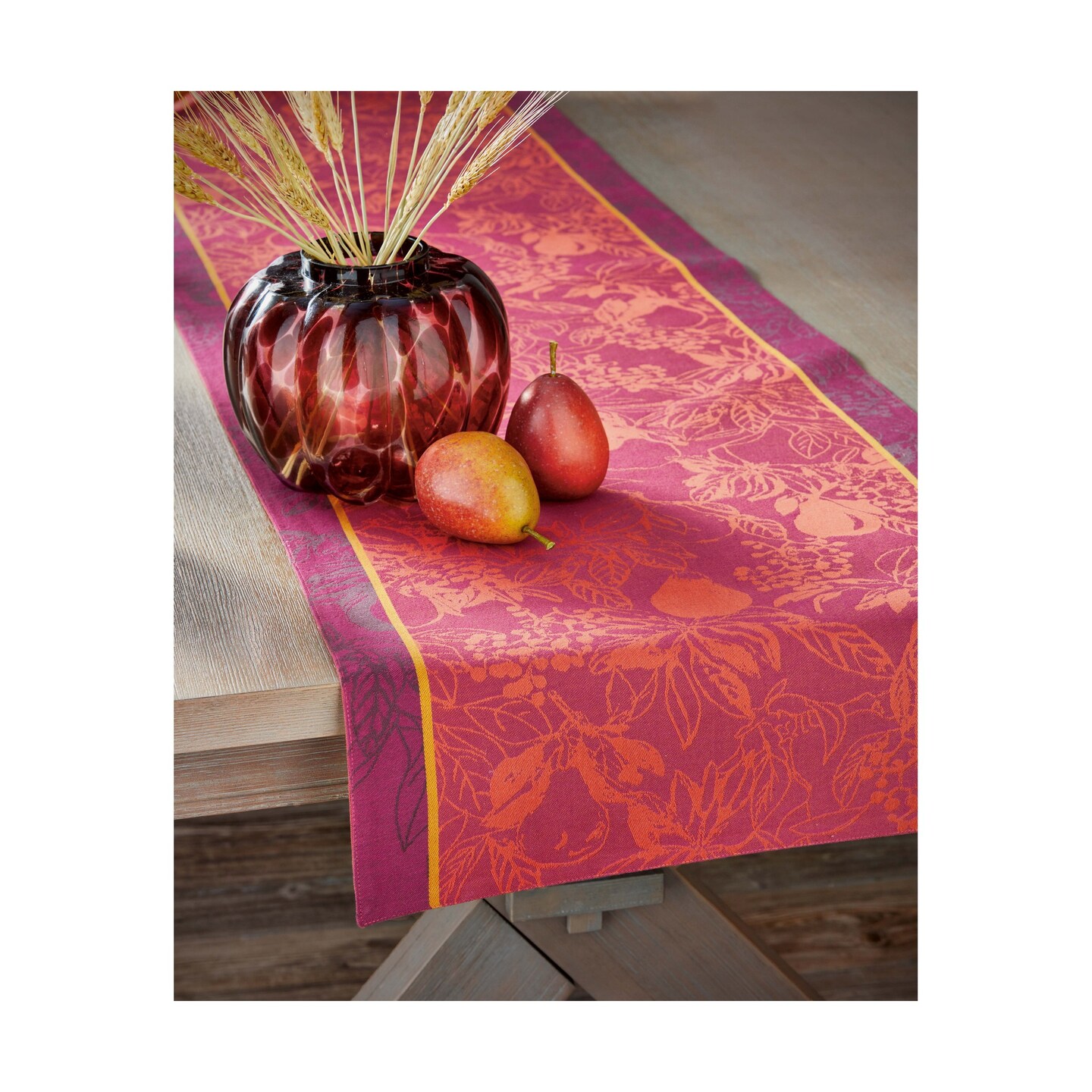 Pear Jacquard Table Runner - Thumbnail 2
