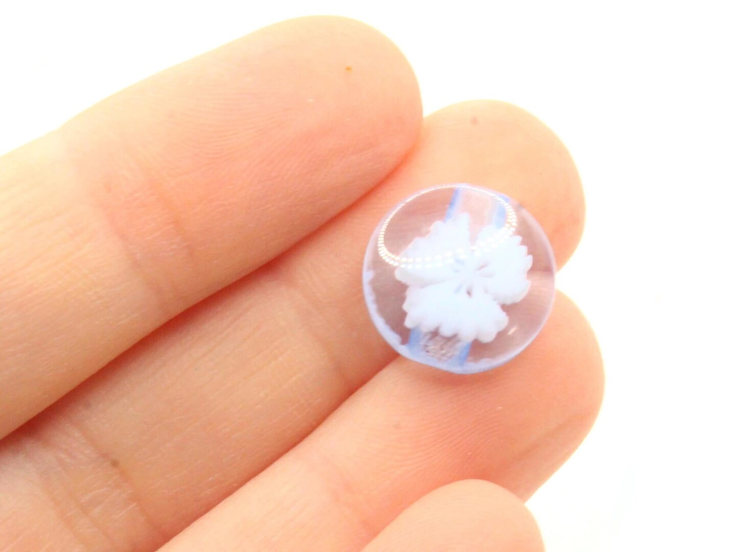 10 14mm Light Sky Blue Flower Flat Round Floral Plastic Buttons