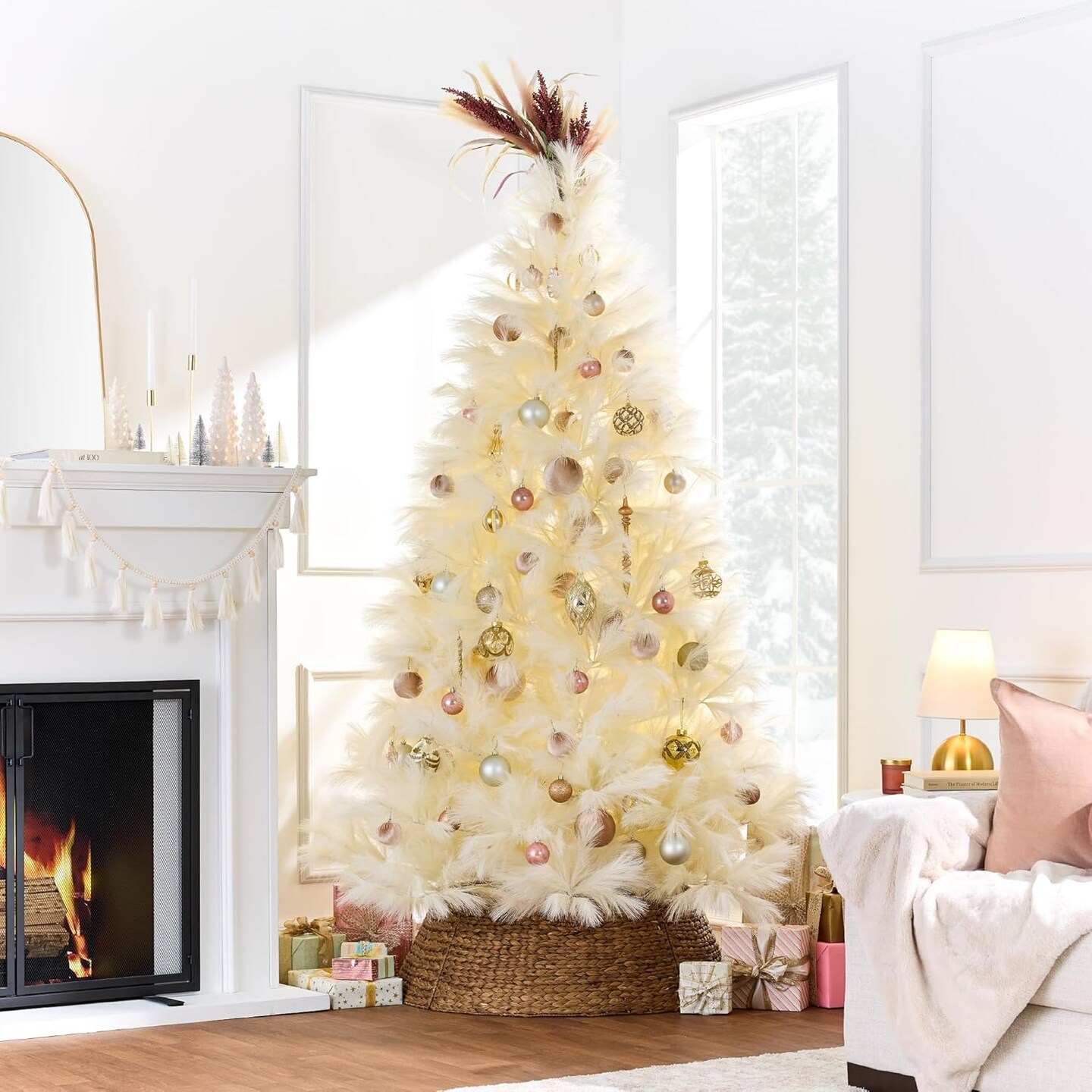 Artificial Pampas Christmas Tree, Deluxe Unlit Holiday D&#xE9;cor with Metal Base, Easy Assembly for Holiday or Home decor
