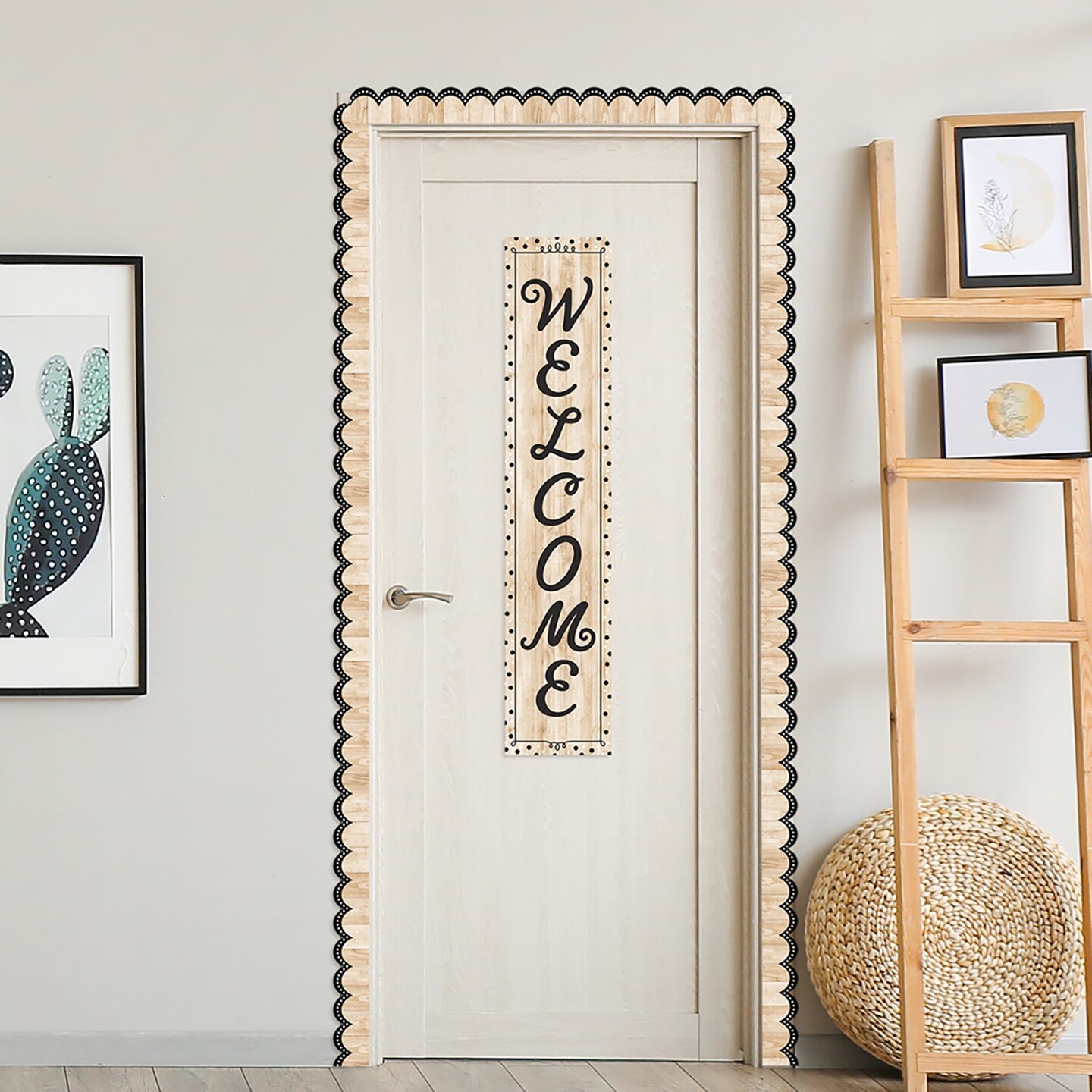 Dotted Scallops On Wood Border