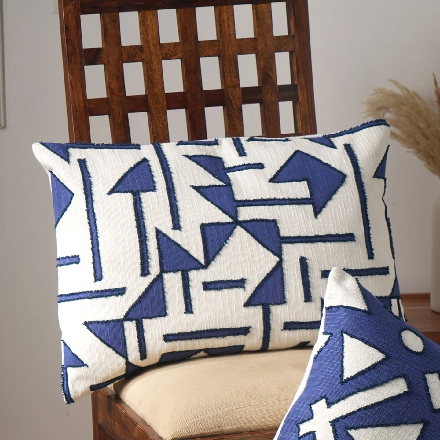 Cotton Abstract Printed Pillow-Black 18&#x22;x18&#x22;(With Filler)