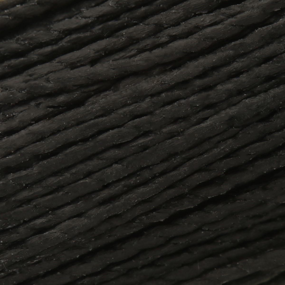 The Beadsmith Waxed Brazilian Cord, 0.7 mm Diameter, Light Wax, 15 Yards (13.7 m)