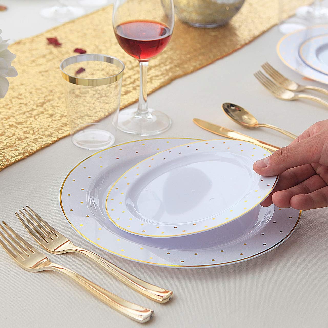 200pcs Gold Plastic Dinnerware Set - 40 Plates, 40 Knives, Forks & Spoons - Perfect for Parties, Weddings & More