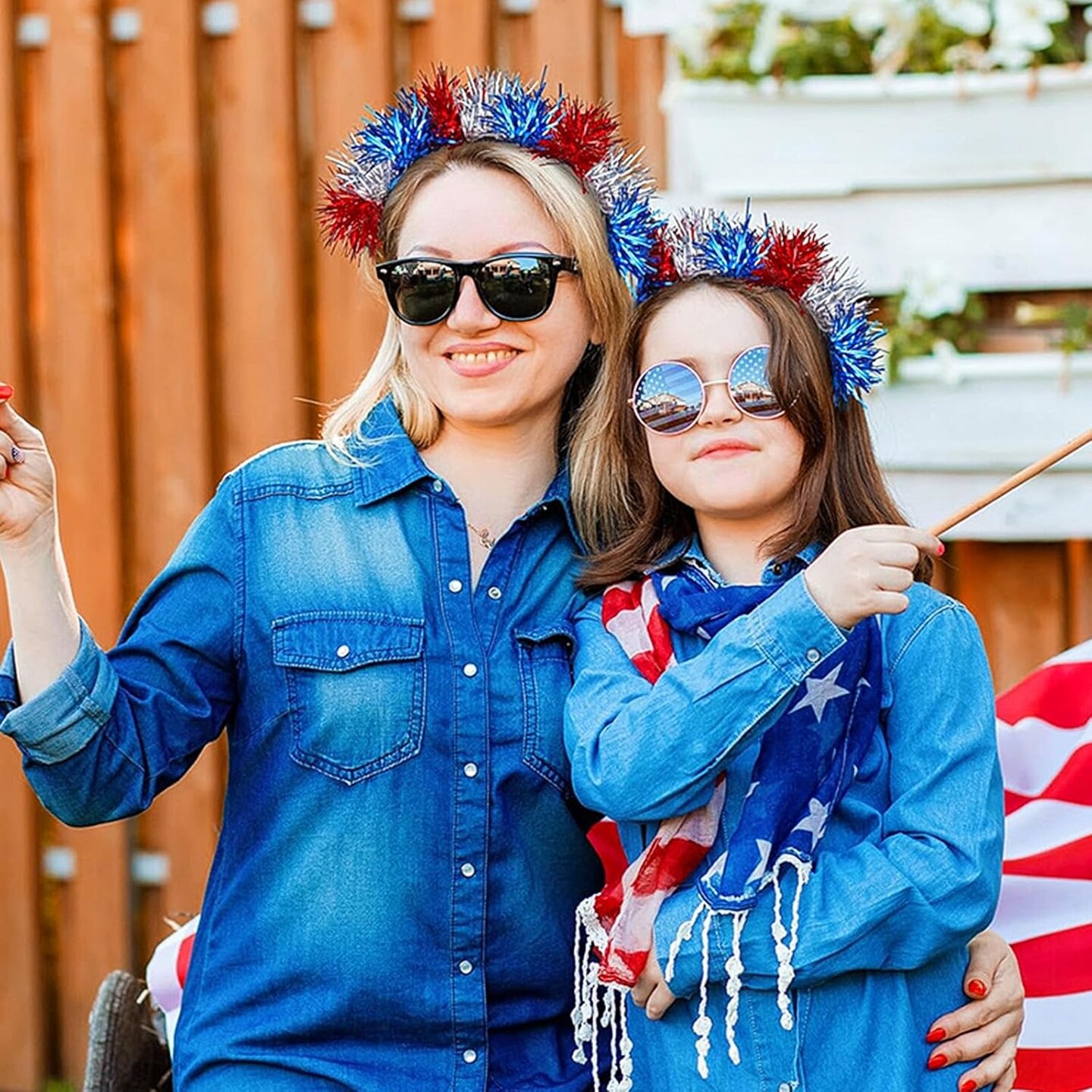 4th of July Headband Patriotic Hair Hoop Head Boppers Red White Blue Glitter Tinsel Headband for Women Girls Flashing Design Independence Day Hair Accessories for Veteran&#x27;s Day and Memorial Day