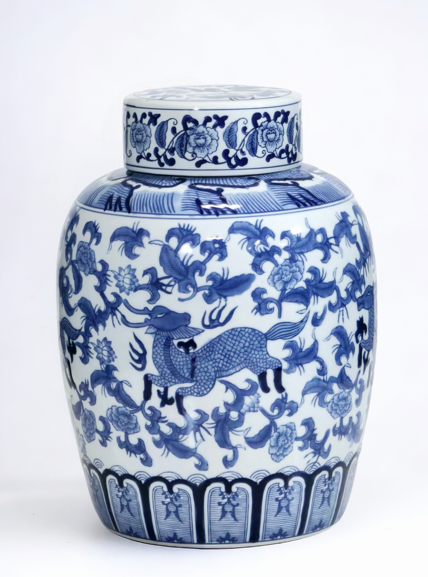 AAI Ginger Jar, Chinoiserie Deer Design, Blue and White