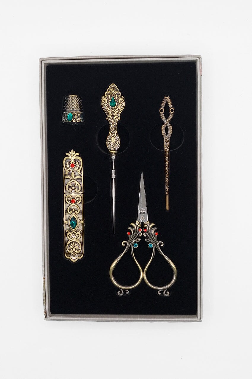 Craft Scissors for Felting & Embroidery Wizardi F07-M13-3-bronze