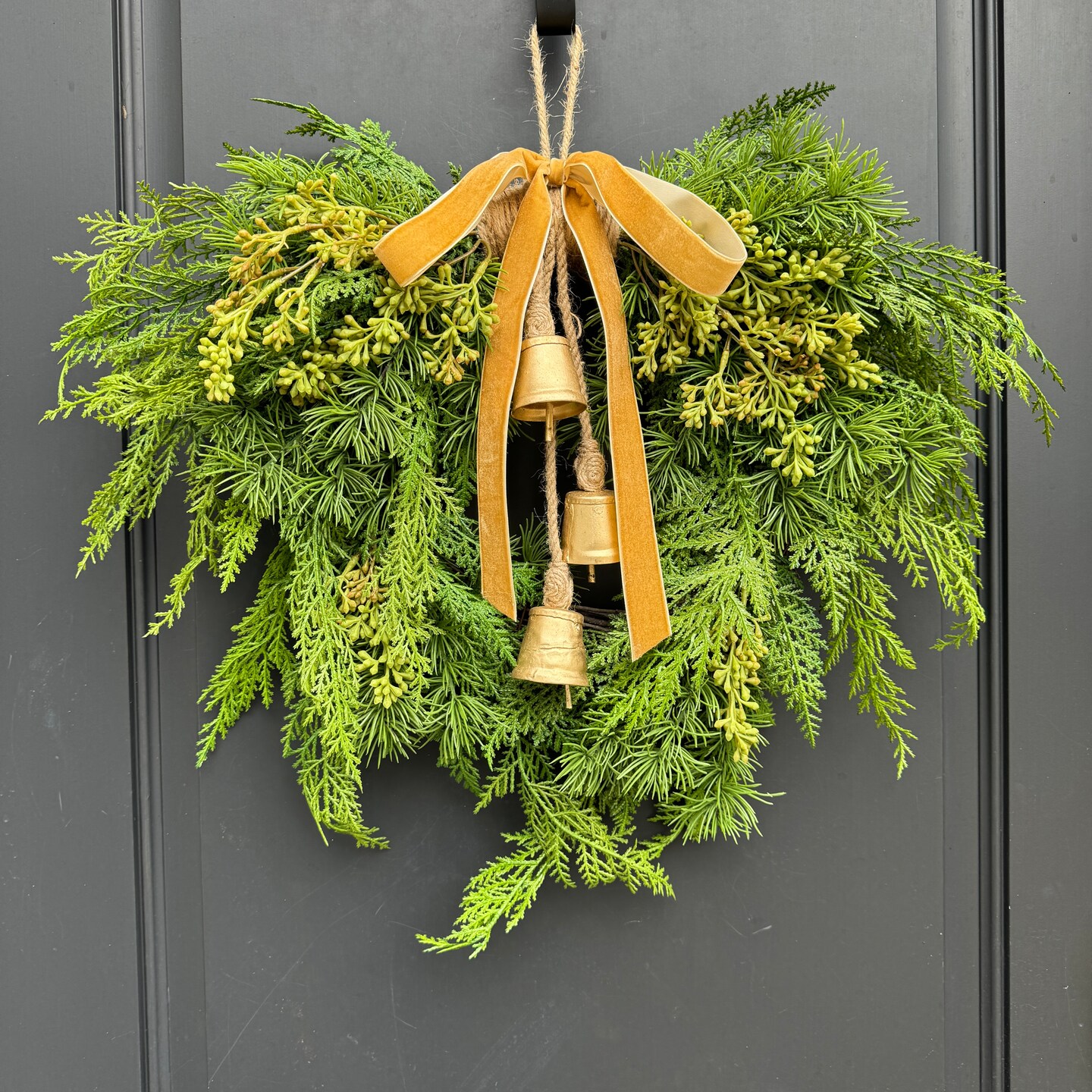 ✳︎ベル付き✳︎christmas wreathe④ Winter Cedar Greenery Wreath with Bells | MakerPlace by Michaels