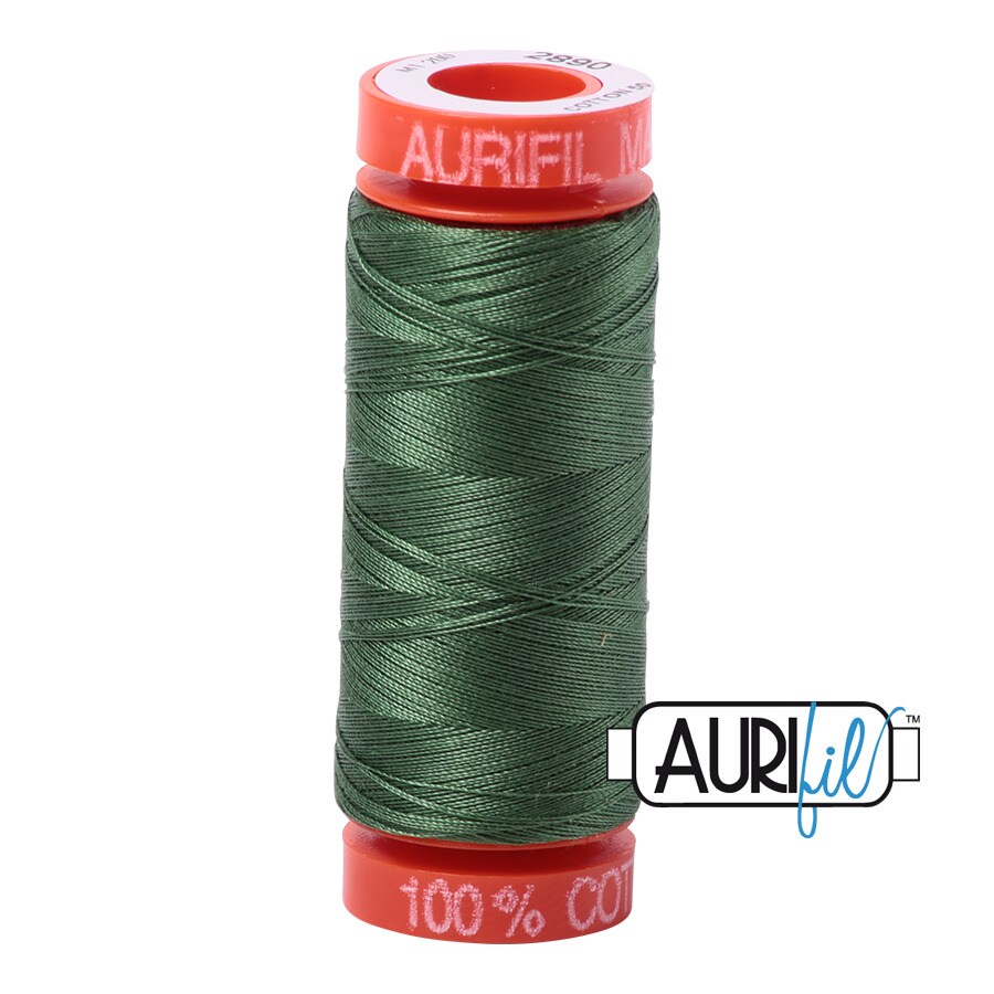 Very Dark Grass Green (2890) | 50wt Small Spool (200M / 220Y) | Aurifil Thread