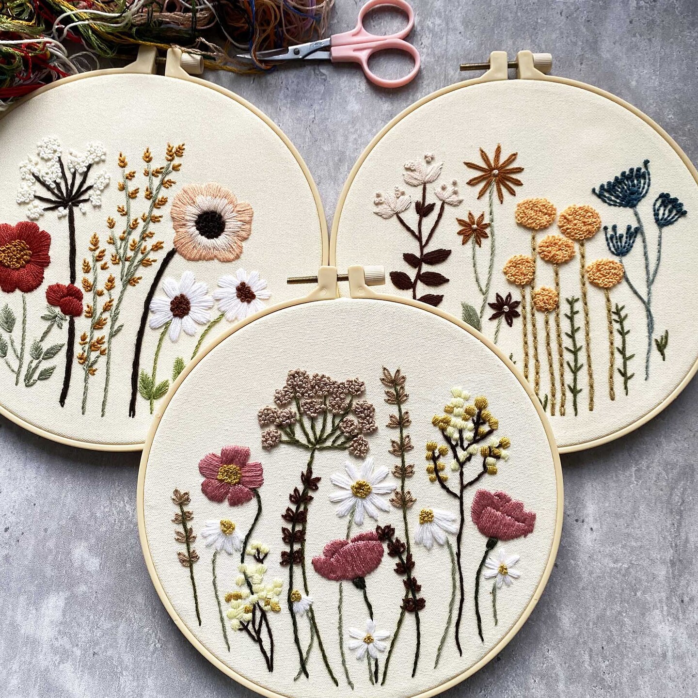 3 Pack Embroidery Kit for Beginners , Floral Plant Pattern,Cross Stitch Kits Set , Including Stamped Embroidery Cloth with 3 Embroidery Hoops, Color Threads and Tools (Flower)