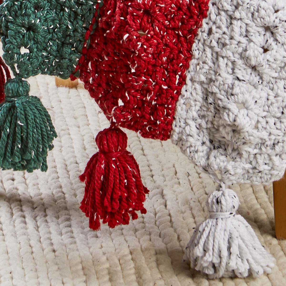 Herrschners  Highland Holiday Blanket Crochet Kit