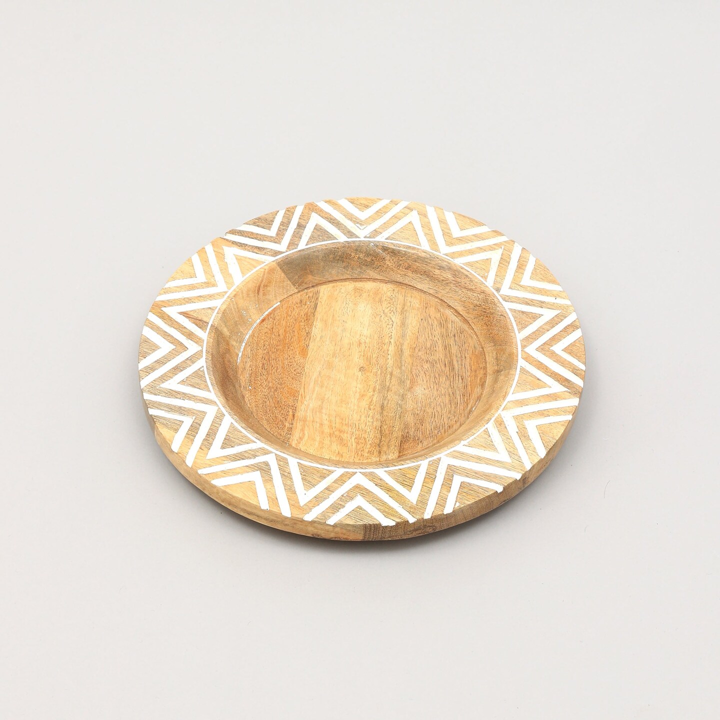 Handcrafted Natural Wood Charger Plate – Eco-Friendly Rustic 13-Inch Dinnerware Accent