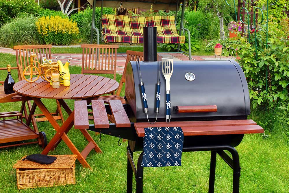 MLB 3-Piece BBQ Utensil Set 17.25 6 11 x 18 Inches