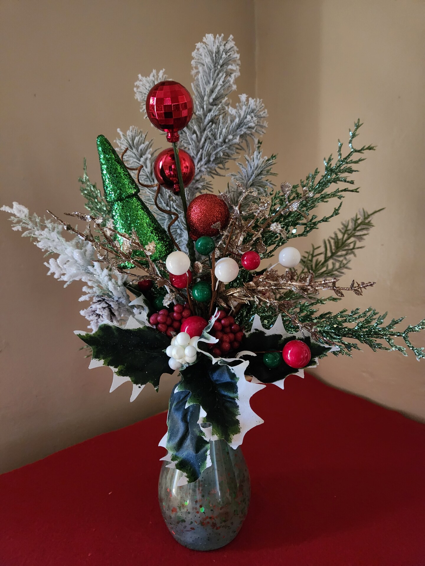 Christmas floral arrangement