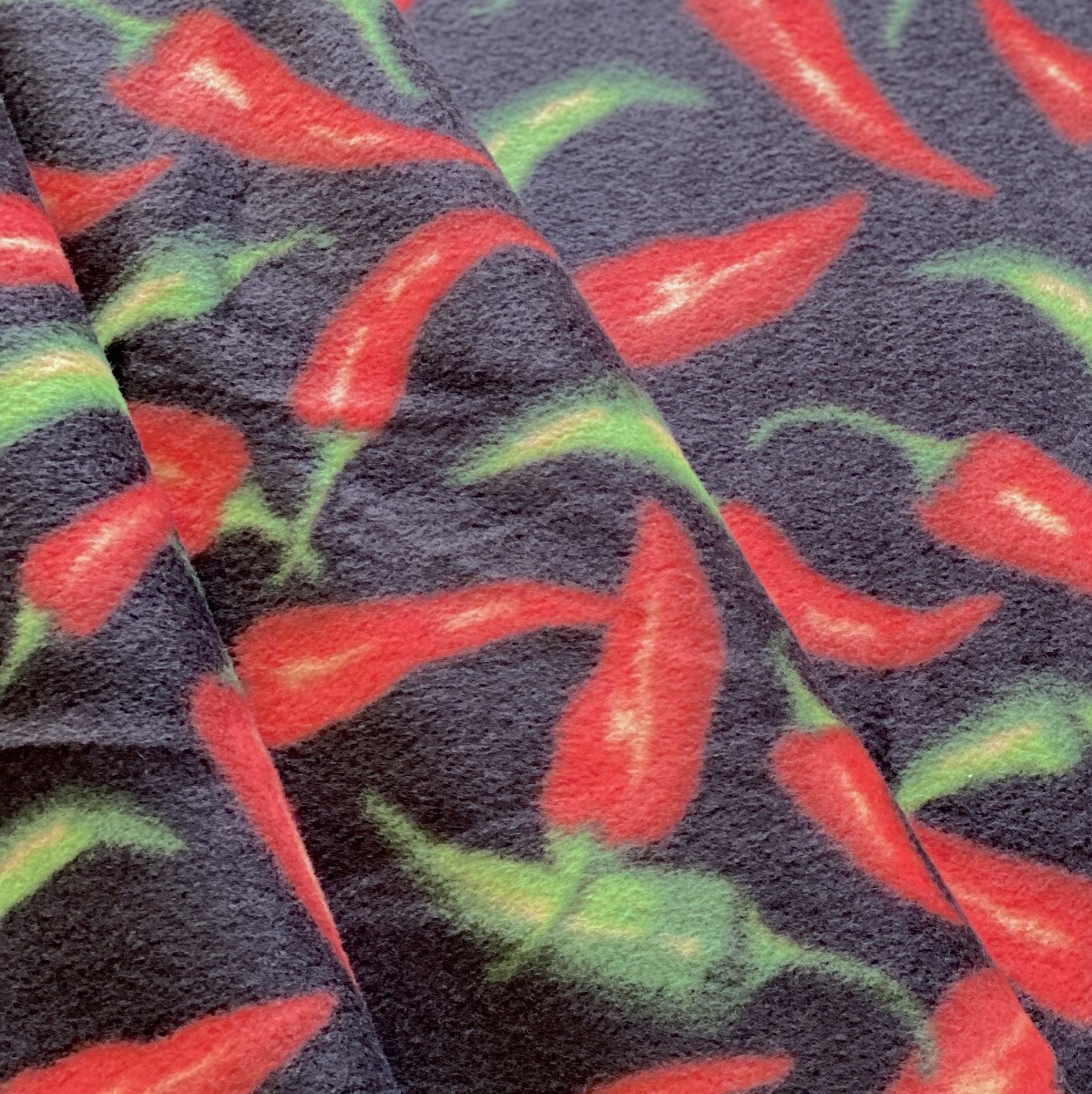 Spicy Cooking Chili Peppers Anti-Pill Premium Anti-Pill No-Sew Throw Fleece Fabric Kit (50x60)