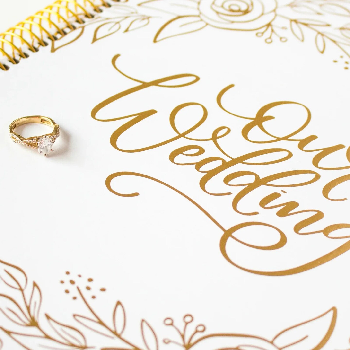 bloom daily planners Wedding Planner & Calendar, 9" x 11", Gold Floral