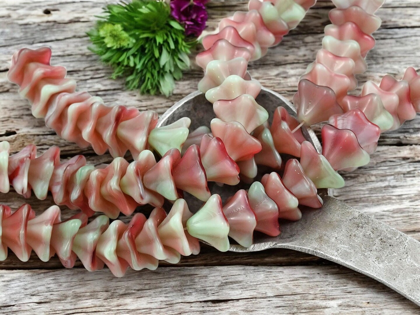 *25* 13x8mm Cranberry Mint Trumpet Bell Flower Beads